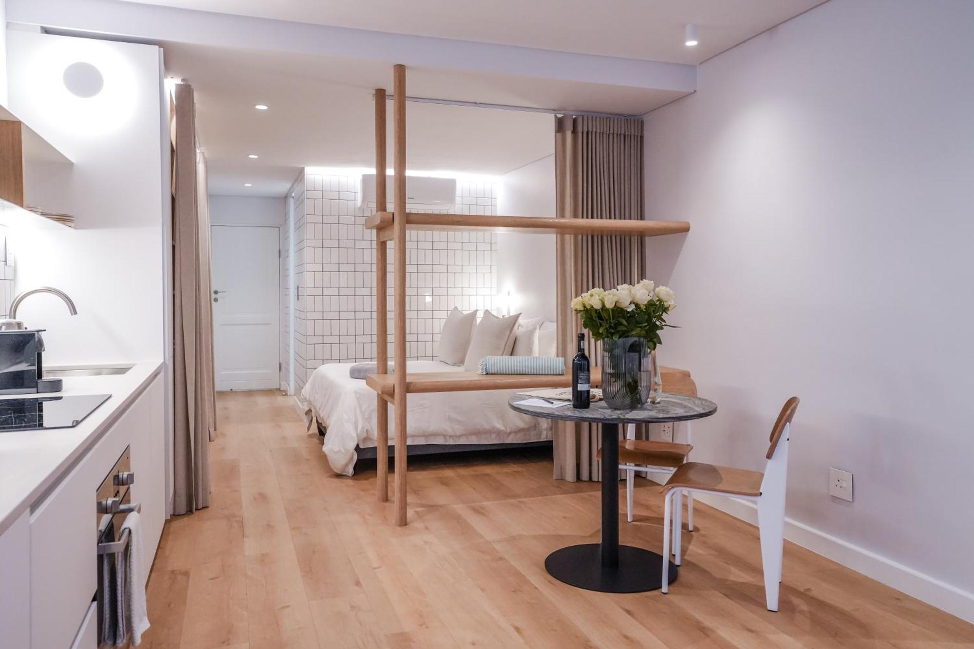 Seaside 9 - Modern With Balcony And Ocean View Apartment *
